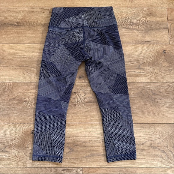 Lululemon Wunder Under High-rise Crop Etch Hail Midnight Navy 15 “ - Picture 5 of 8